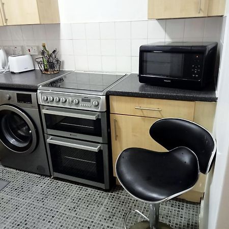 Studio Apartment In London, Bethnal Green Eksteriør bilde