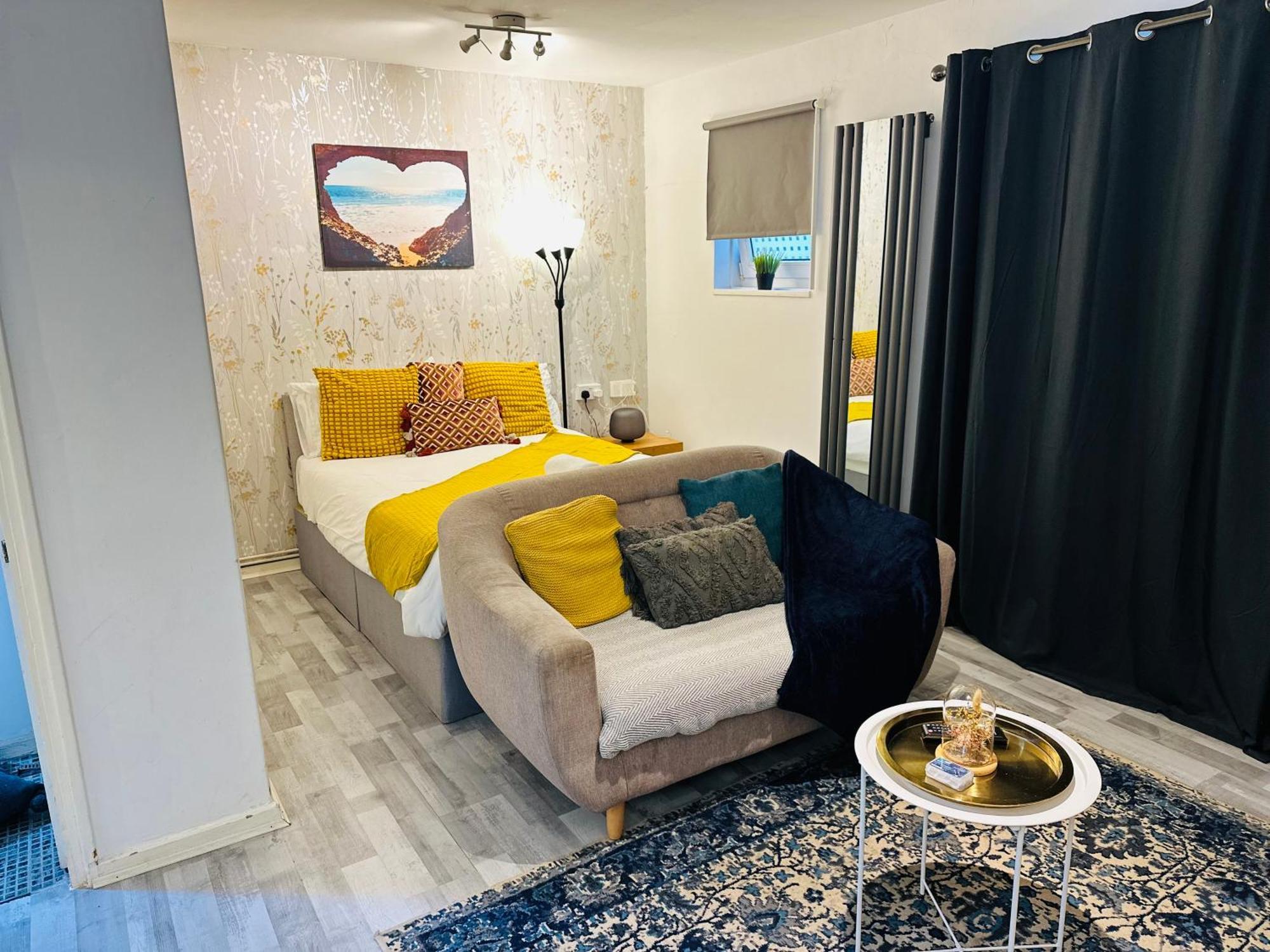 Studio Apartment In London, Bethnal Green Eksteriør bilde