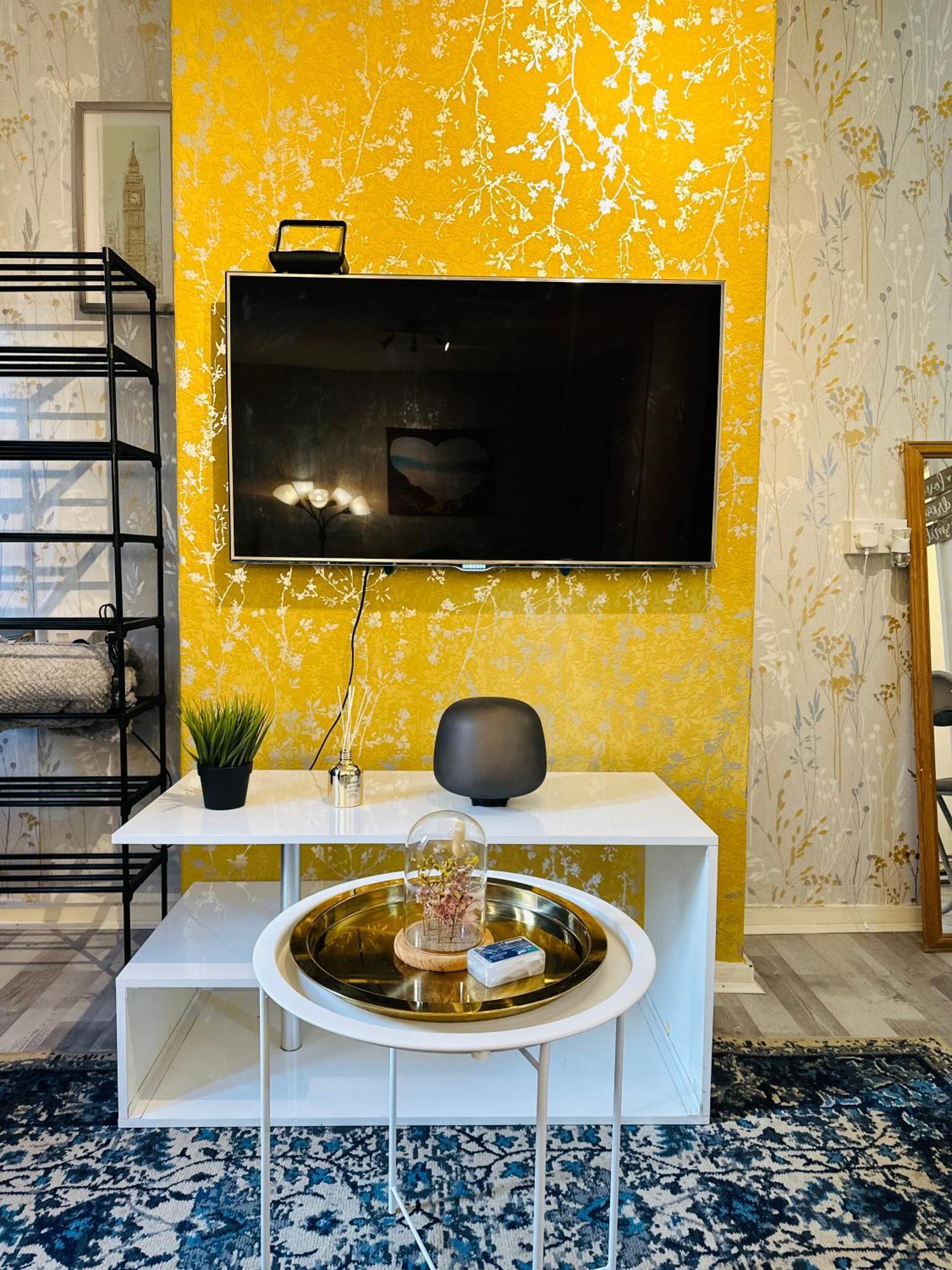 Studio Apartment In London, Bethnal Green Eksteriør bilde
